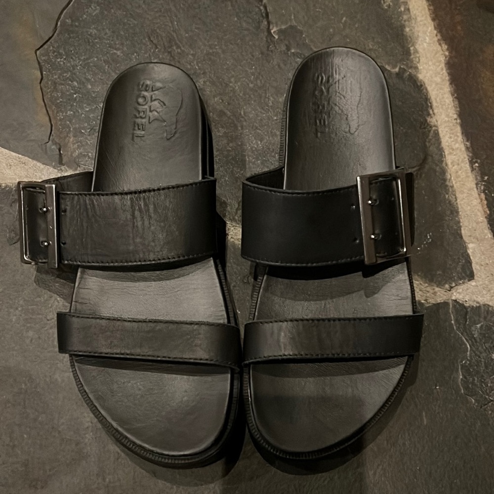 SOREL ROAMING BUCKLE SLIDE SANDALS